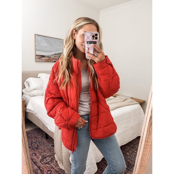 FREE PEOPLE Movement Pippa Packable Puffer in Winterberry Size Small NWT - Picture 1 of 12